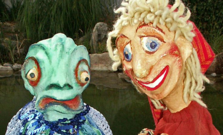 Kasperl und der Wassermann Plitsch-Platsch. (Foto: Perger Theater)