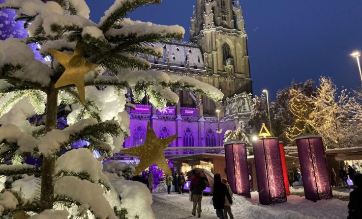 Advent am Dom am Domplatz Linz (Foto: Tourismusverband Linz / Isabell Glossauer)