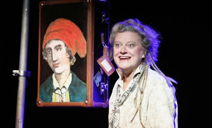 Simone Neumayr-Bodingbauer im Stück „Die Ersten“ (Theater des Kindes). (Foto: Reinhard Winkler)