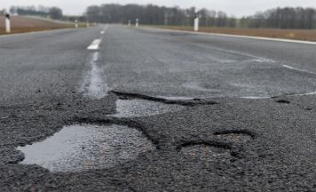 Laut Landesrechnungshof viel mehr Geld für Straßenerhalt nötig