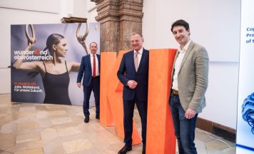 Land OÖ bringt mit „WunderKInd OÖ“ KI-Exzellenzstrategie in Umsetzung