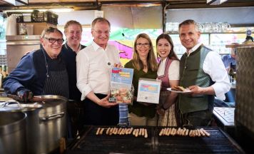 Hattmannsdorfer und Stelzer grillten am Urfahraner Markt für guten Zweck