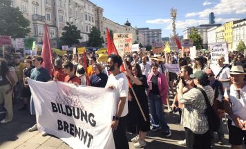 Rund 1.400 demonstrierten in Linz gegen mögliche Unibudget-Kürzungen