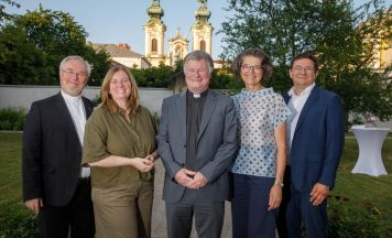 Bischof Manfred Scheuer lud zum Empfang in den Bischofsgarten