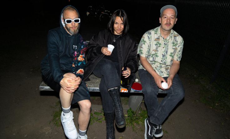 Chriz Falk, Jen Bender und Raphael Schalz sind Großstadtgeflüster. (Foto: Christoph Mangler)