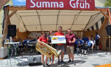 Musikverein Münzbach freut sich über 9.000 Euro-Spende für neue Instrumente