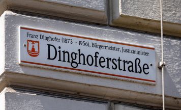 Erneute Forderung nach Umbenennung der Linzer Dinghoferstraße