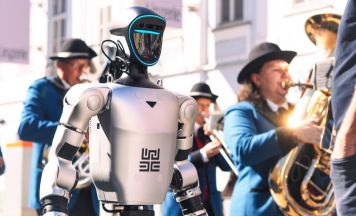Wo Menschen und Roboter einander begegnen: 30 Jahre Ars Electronica Center