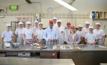 Zehn Millionen Euro zusätzlich für „Lehre mit Matura“