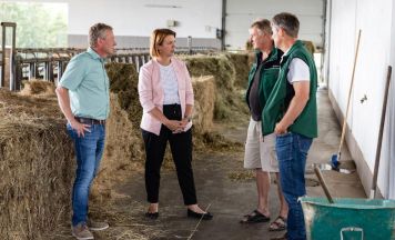 Oö. Netzwerk organisiert nach Dürre Futter für Landwirtschaft