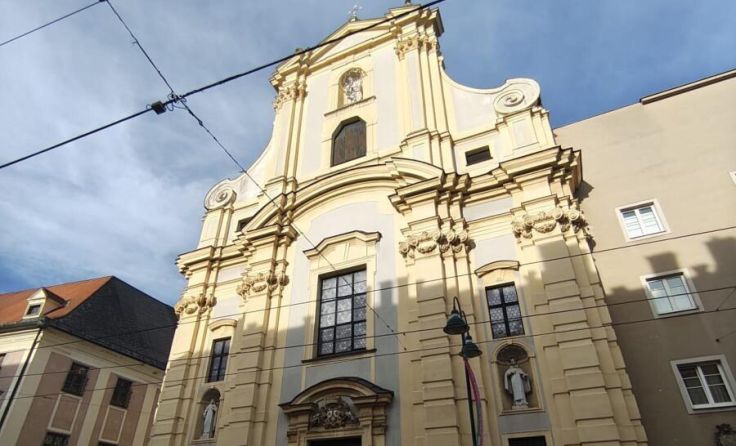 Die Karmelitenkirche an der Linzer Landstraße wurde Im Jahr 1726 geweiht. (Foto: Tips/ks)