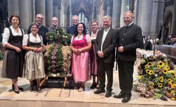 Mehr als 2.000 Besucher feiern Erntedank im Linzer Mariendom