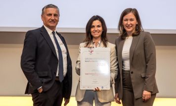 Upper Austrian Research GmbH als familienfreundlicher Arbeitgeber ausgezeichnet