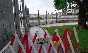 Mobiler Hochwasserschutz in Alturfahr wird überprüft