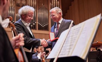 Stardirigent Franz Welser-Möst für musikalisches Lebenswerk ausgezeichnet