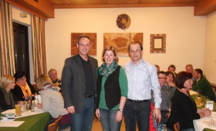 Bürgermeister Roland Wohlmuth, Gerlinde Fasching und Ferdinand Danielauer (v. l.)