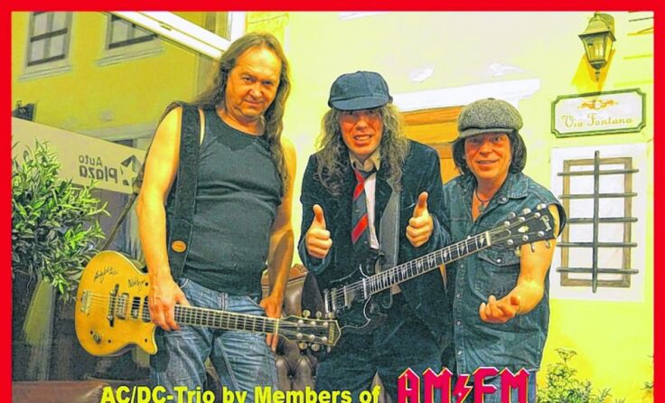 AM/FM bringen die Stimmung mit ihrer AC/DC-Show auf den Höhepunkt.