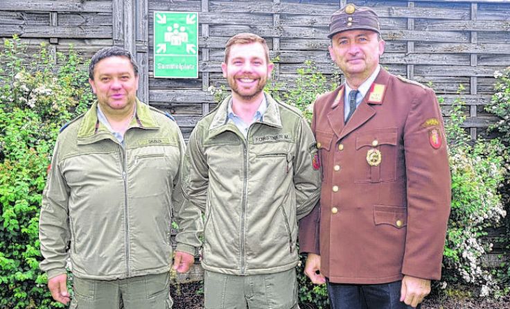 Manuel Forstner (kleines Bild) ist Bezirkssieger der „Feuerwehrmatura“. Foto: BFKDO Schärding
