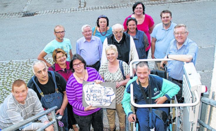 Der Treppenlift hilft den Bewohnern problemlos zur Werkstätte zu kommen.