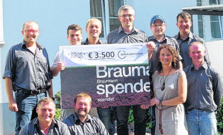 Die Grünen Jungs spendeten 3500 Euro an das Teddyhaus der Herzkinder in Linz.