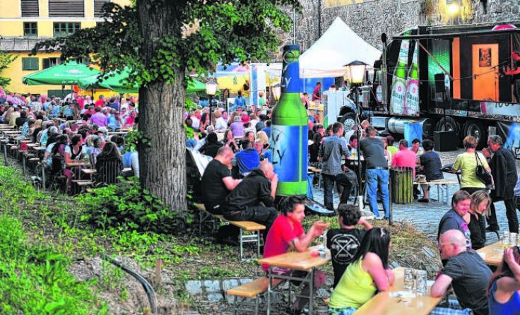Im Schärdinger Seilergraben findet das beliebte Kellerbierfest statt. Foto: H. Berndorfer 