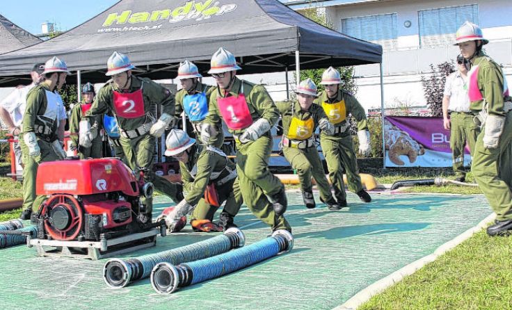 Beim Nassleistungsbewerb zählten vor allem Schnelligkeit und Präzision. Fotos: BFKDO Schärding
