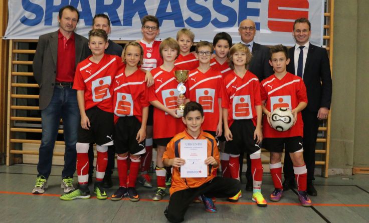 Die Kicker des Gyms Schärding sind Schülerliga-Hallenbezirksmeister.