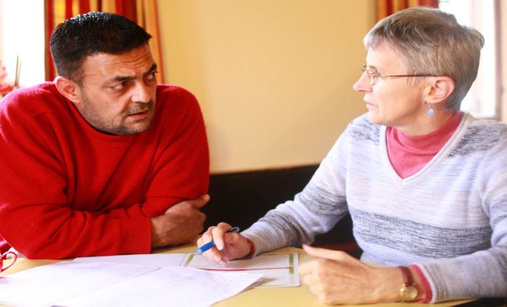Deutschkenntnisse sind die Grundvoraussetzung für Integration. Foto: Caritas