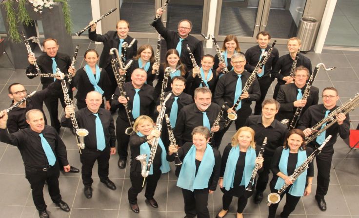 Das Oö. Klarinettenorchester konzertiert mit dem Schärdinger Klarinettenchor.