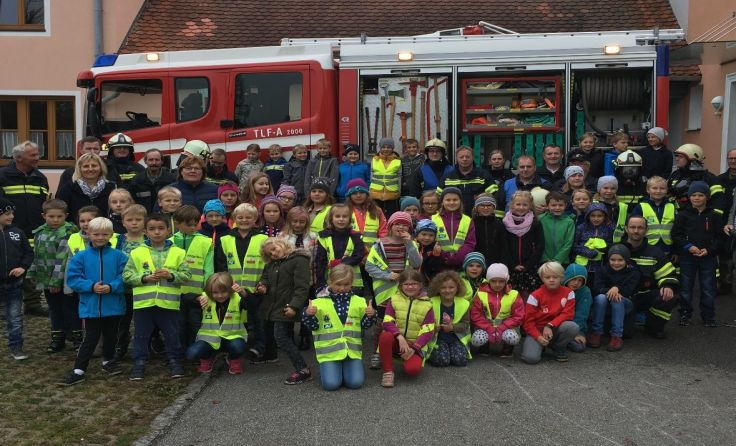 Räumungsübung in Dorf an der Pram