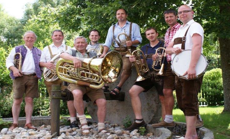 Sorgen für musikalische Gmiadlichkeit: Ned hoiwad Musi Foto: Koller