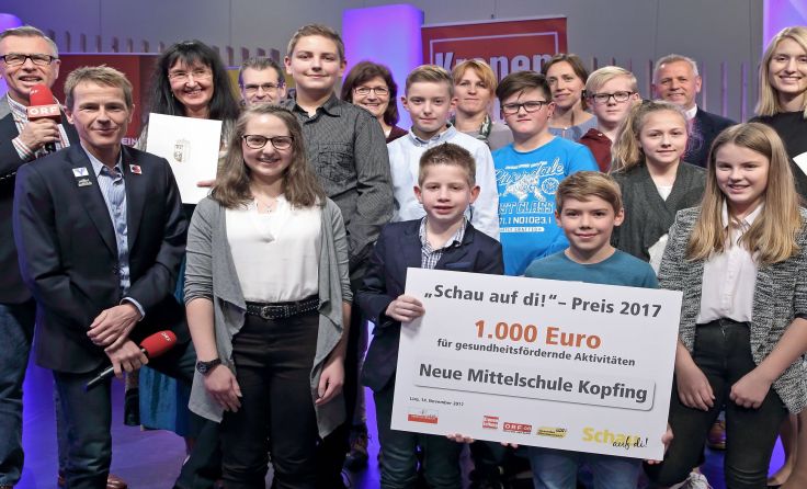 Die Neue Mittelschule erhielt für den zweiten Platz 1000 Euro Preisgeld. Foto: Land Oberösterreich
