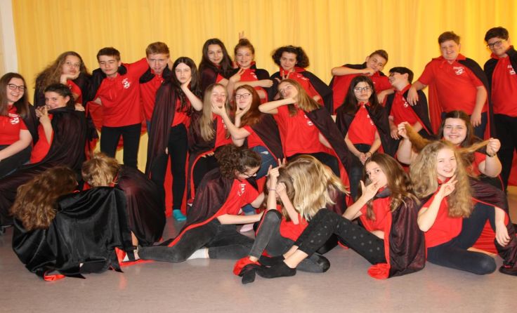 Die Schüler der 3m Klasse der Neuen Musikmittelschule laden zum Musical.