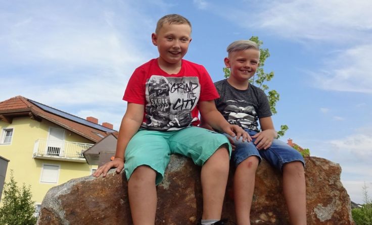 Armin Geroldinger und Valentin Glöckl werden zu Sängerknaben ausgebildet.