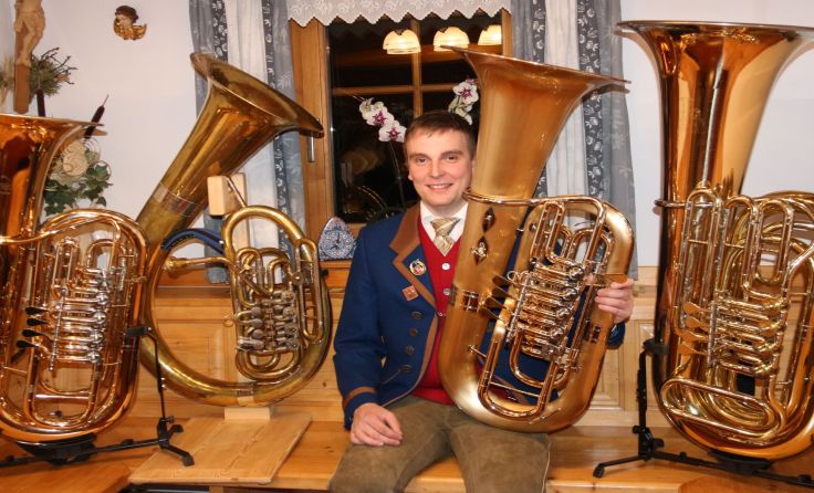 Solist Johannes Haas entlockt seiner Tuba traumhafte Klänge. (Foto: privat)
