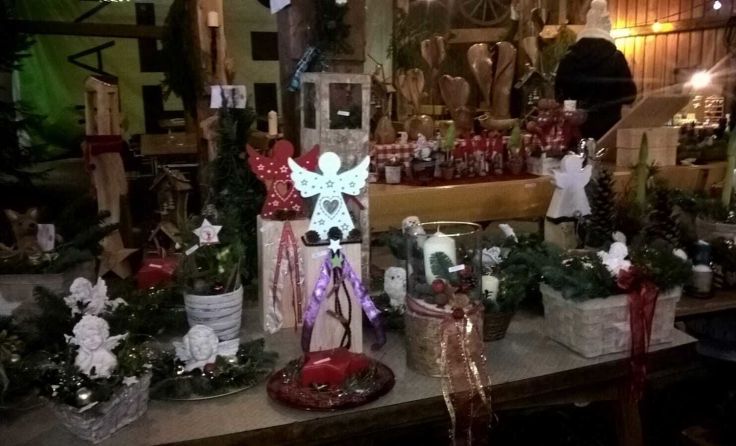 Die Pyrawanger Bastelfrauen laden zum traditionellen Adventmarkt. (Foto: privat)