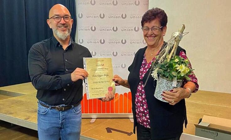 Obmann Martin Reschenhofer und Ehrenobfrau Helga Hintermayer (Foto: Union)