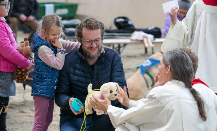 Das Reitzentrum der Caritas feiert Jubiläum und lädt zur Tiersegnung. (Foto: Caritas)