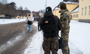 380 Rekruten rücken bei Minusgraden in Kaserne Hörsching ein