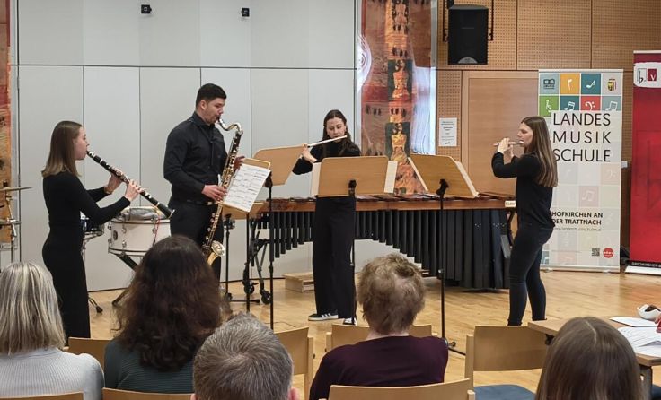 Musik in kleinen Gruppen (Foto: Romana Hochfellner-Forster)