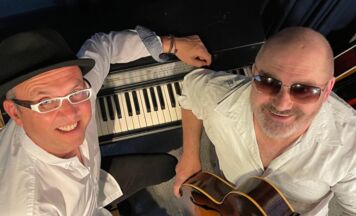 Harry Ahamer und Markus Marageter unplugged in der Hofbühne Tegernbach in Schlüßlberg