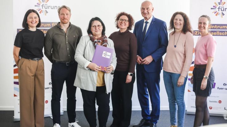 Grieskirchnerin schließt Lehrgang für Freiwilligenkoordination ab