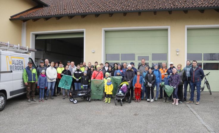 Die fleißigen Helfer (Foto: Schrödl)