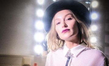 Malarina datet sich in Gallspach durch die Geschichte der Menschheit