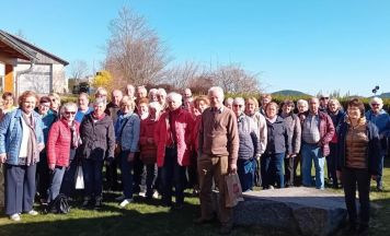 Most und Schnaps: Exkursionsfahrt der Gesunden Gemeinde Schlüßlberg