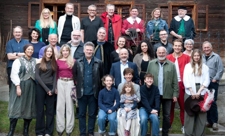 Das Ensemble beim ersten Treffen am Kircheckerhof in Meggenhofen. (Foto: Walter Huemer)