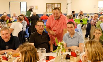 Weinfest in der Aula der Mittelschule in Hofkirchen an der Trattnach