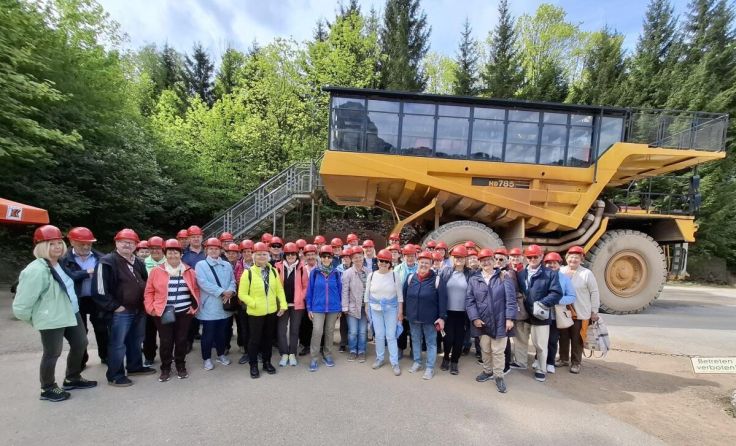 Die Gruppe vor dem Hauly (Foto: Renate Klein)