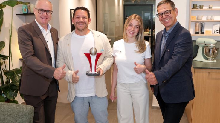 Goldene Nadel für Daniel Humer von der Gewürzmanufaktur „Machtin'Hansl“ in Neumarkt