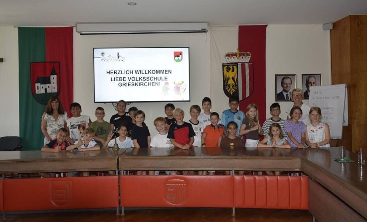 Die 3a im Sitzungsaal (Foto: Stadtgemeinde Grieskirchen)